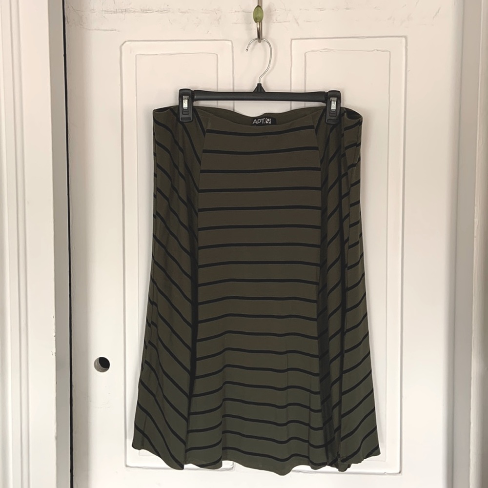 APT.9 Skirt  NWOT